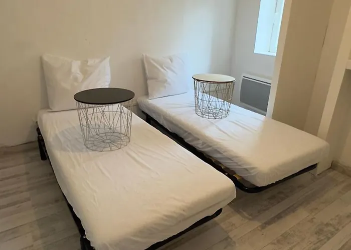 Maisonnette De Meublée * Tonneins