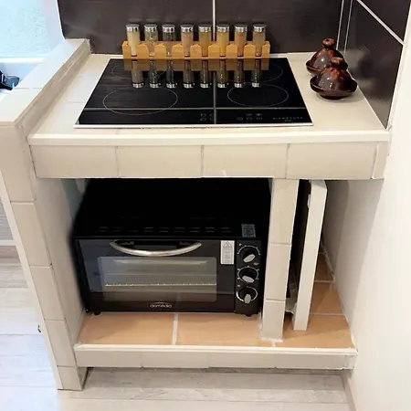 Maisonnette De Meublee